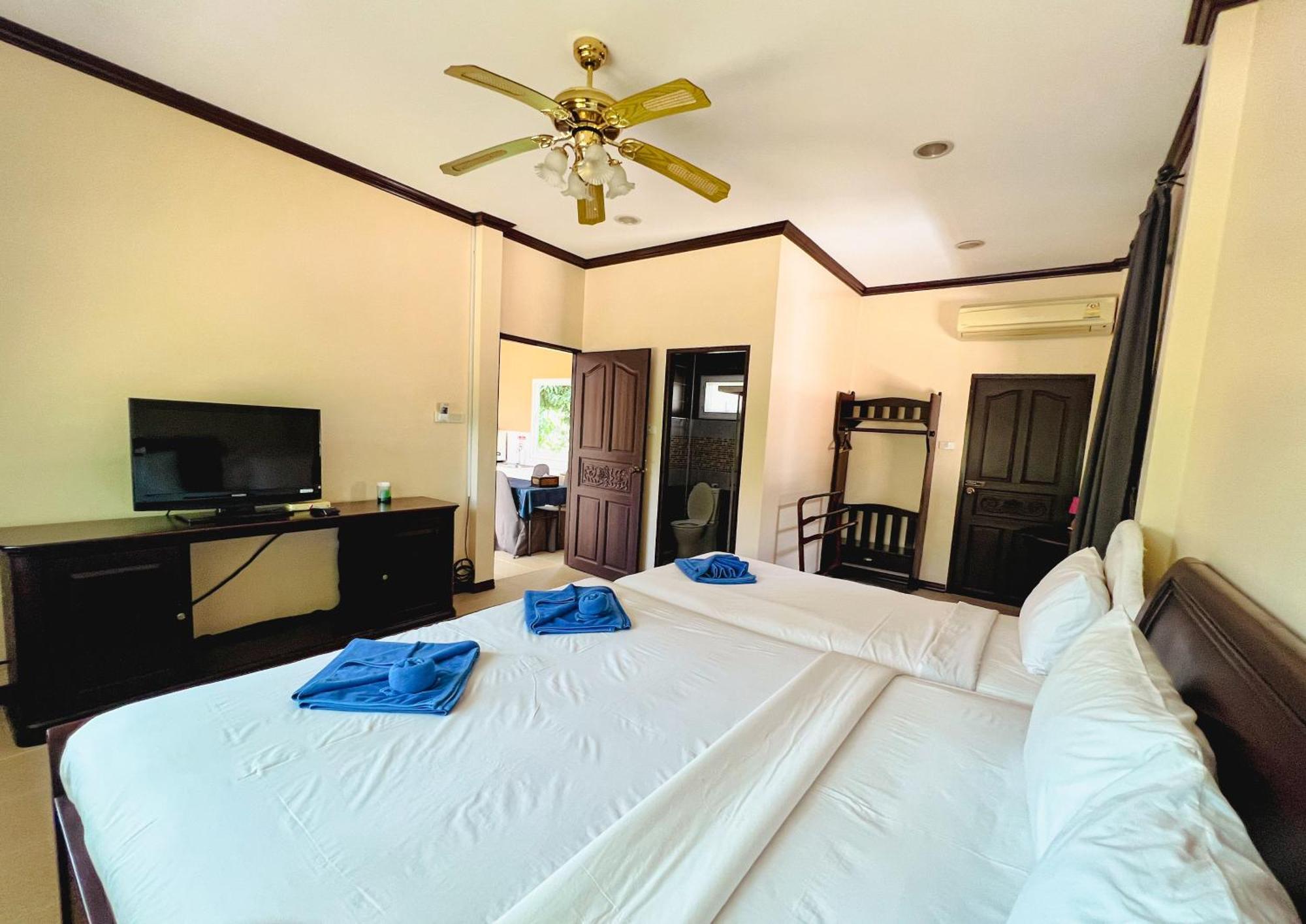 Baan Faa Talaychan Resort Chao Lao Beach Exterior foto